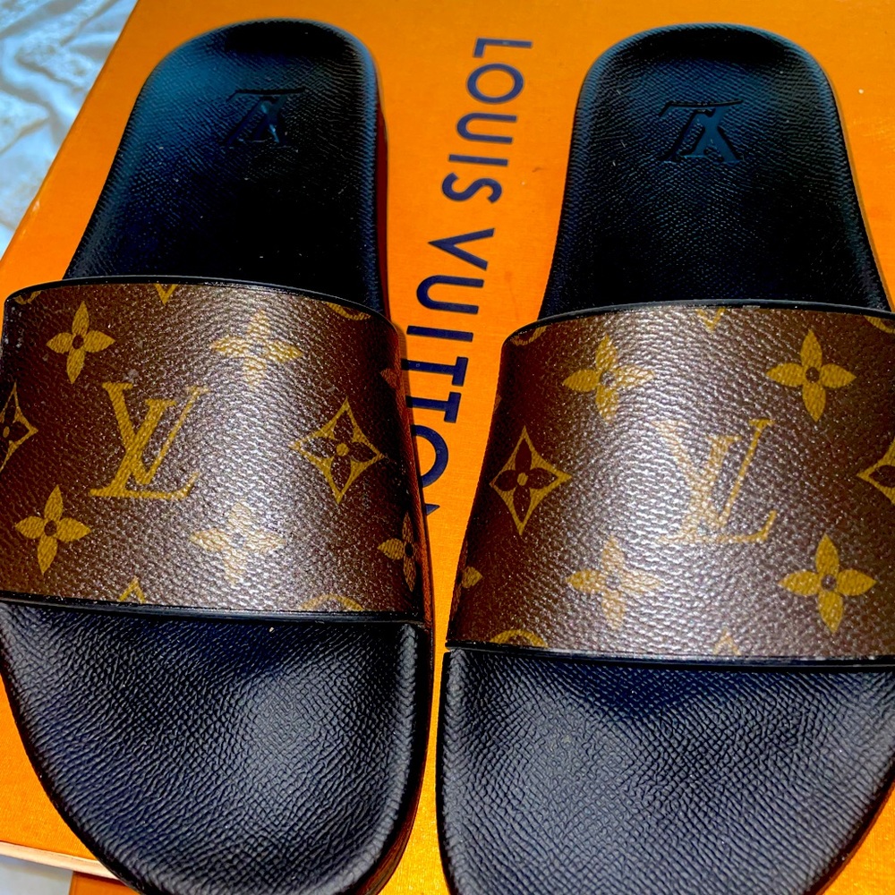 Louis Vuitton Slides